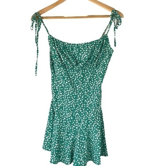 Pants - Fun Green Print Floral Romper‎ S